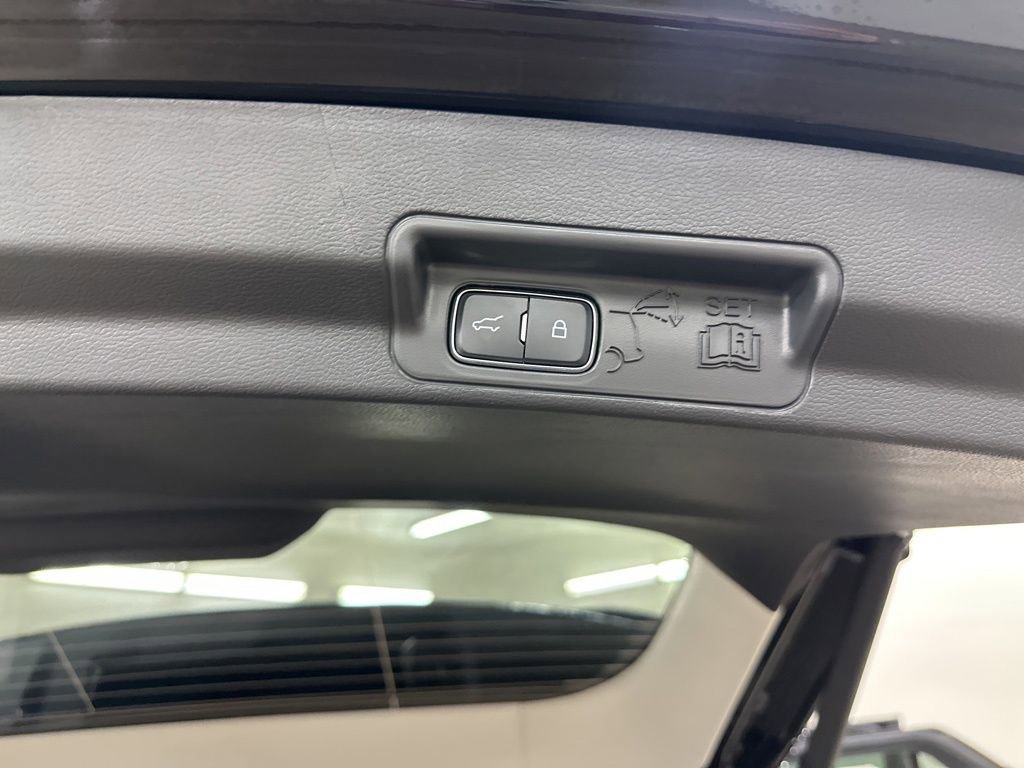New 2026 Ford Explorer Active AWD/4WD image 25