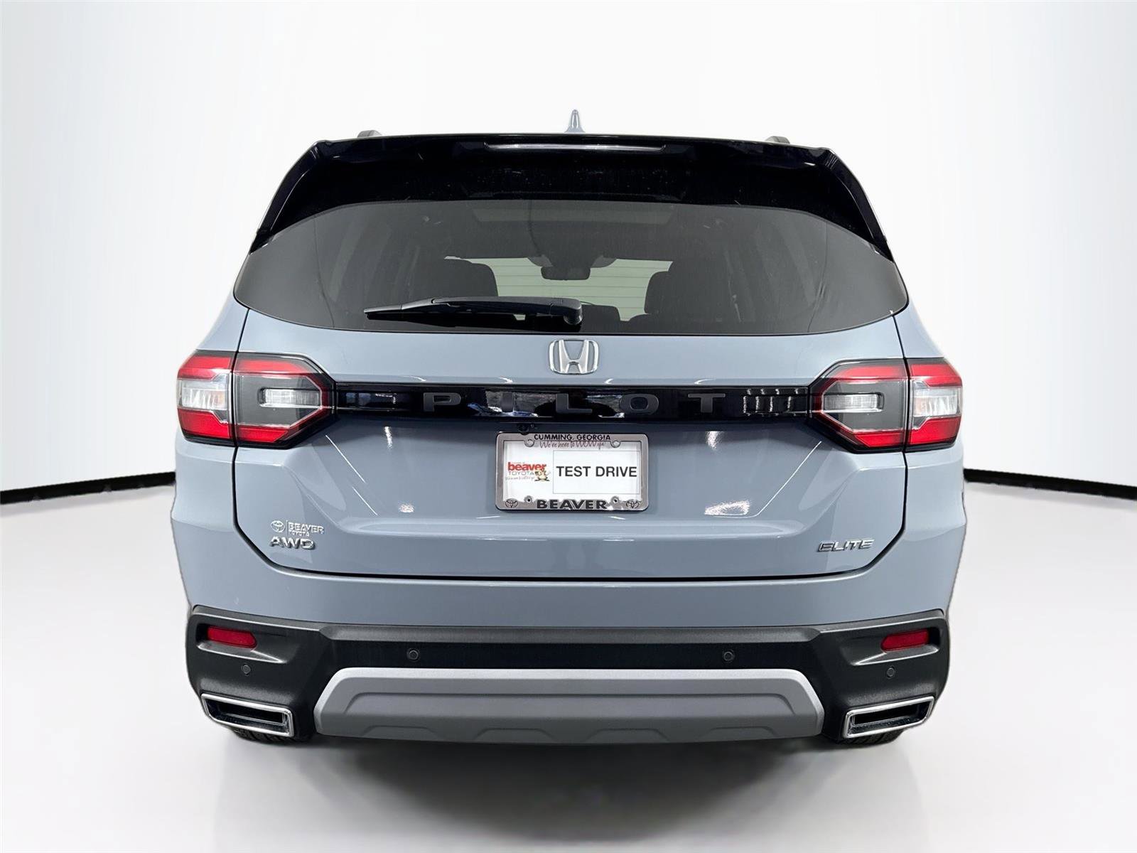 Used 2023 Honda Pilot Elite image 12