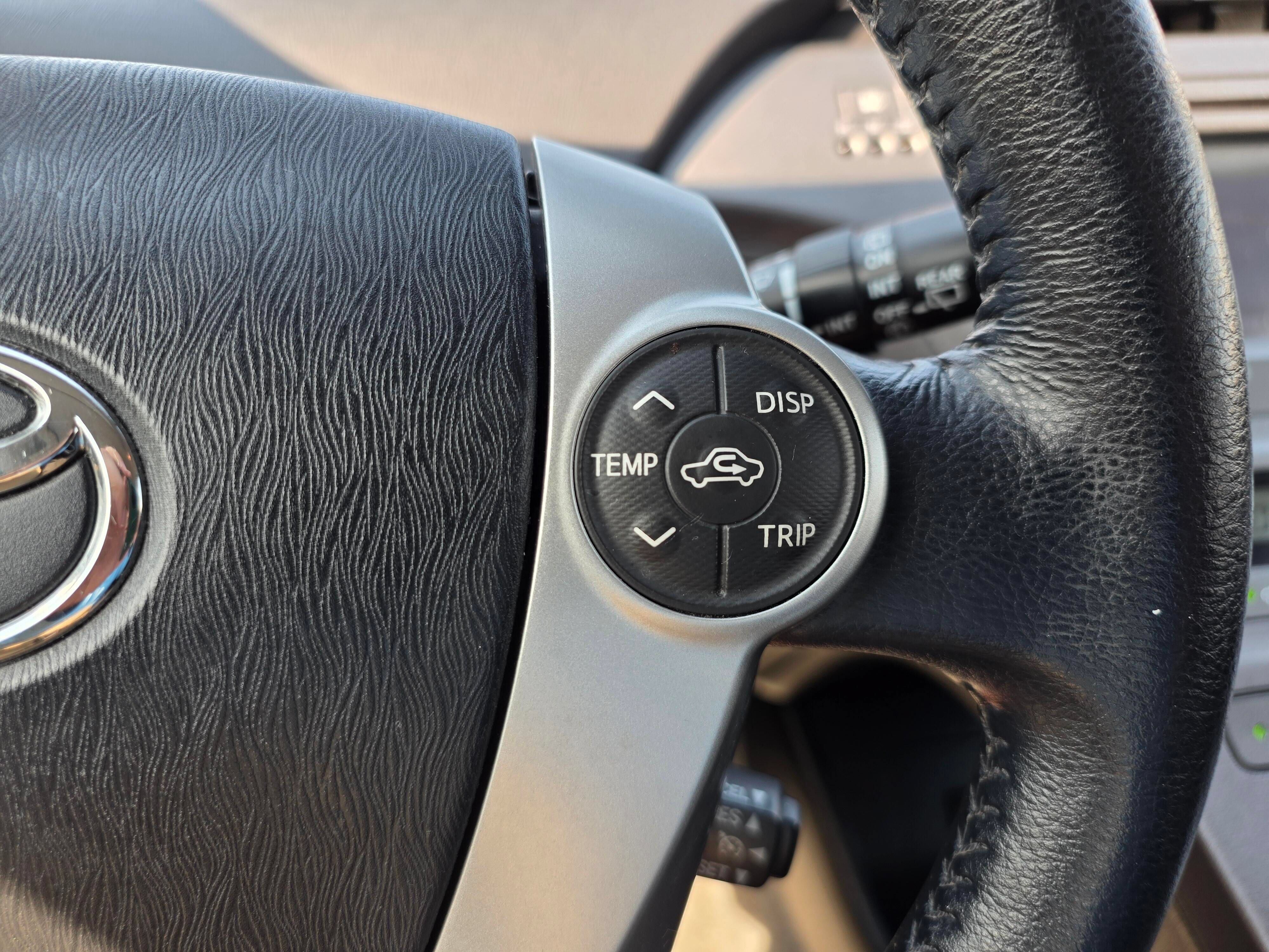 Used 2014 Toyota Prius Four FWD image 19