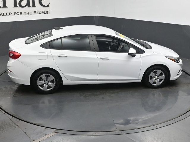 Used 2017 Chevrolet Cruze LS FWD image 42