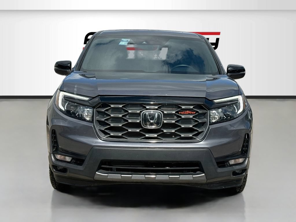 Used 2025 Honda Ridgeline TrailSport image 2