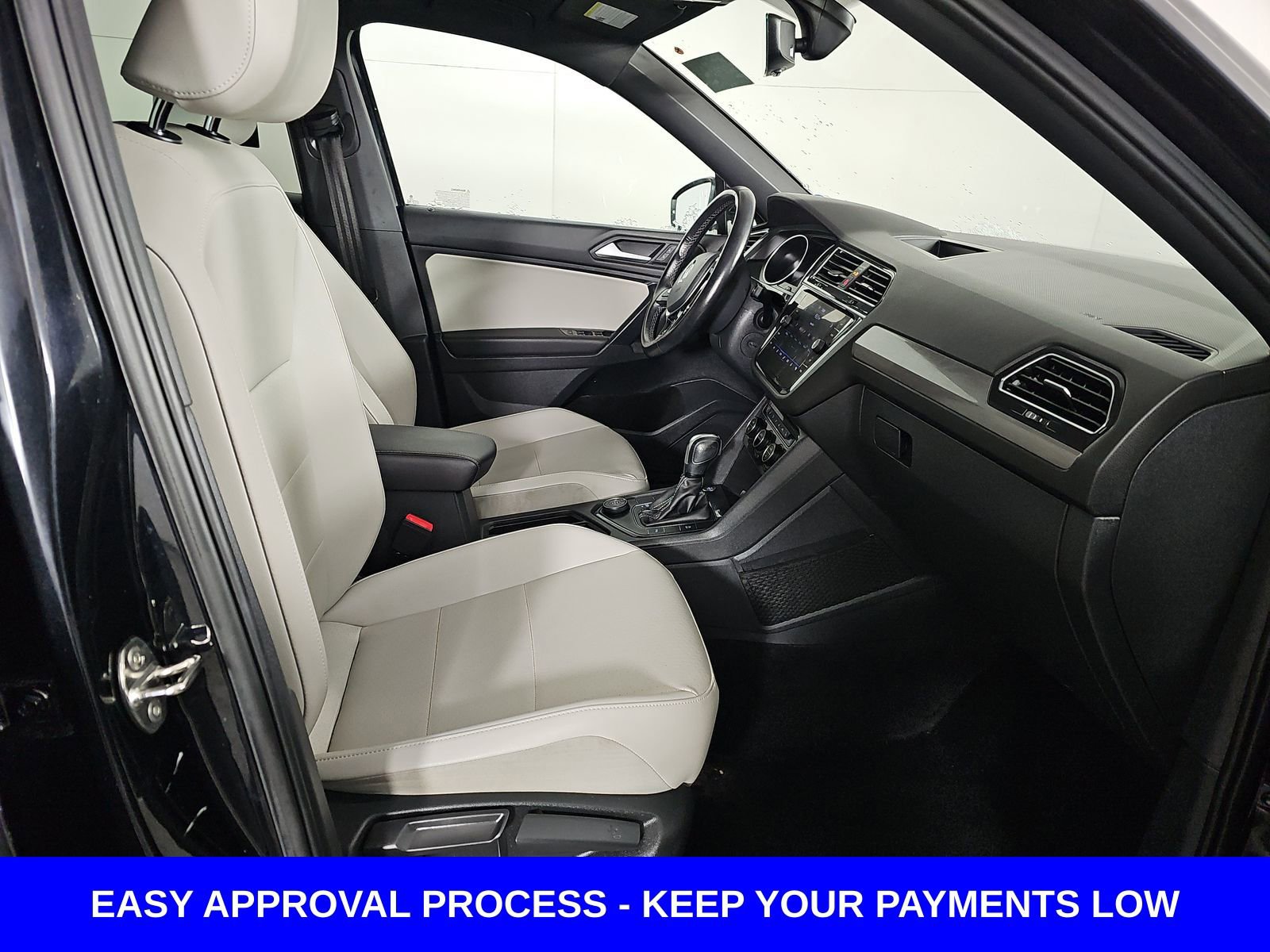 Used 2021 Volkswagen Tiguan SEL image 9