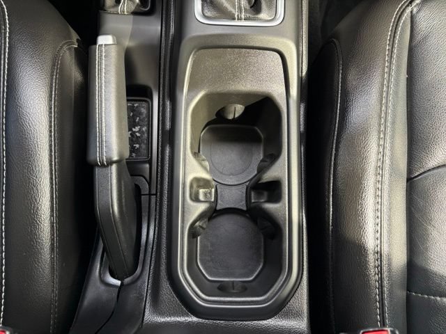 Used 2023 Jeep Wrangler Unlimited Sahara w/ Cold Weather Group AWD/4WD image 34