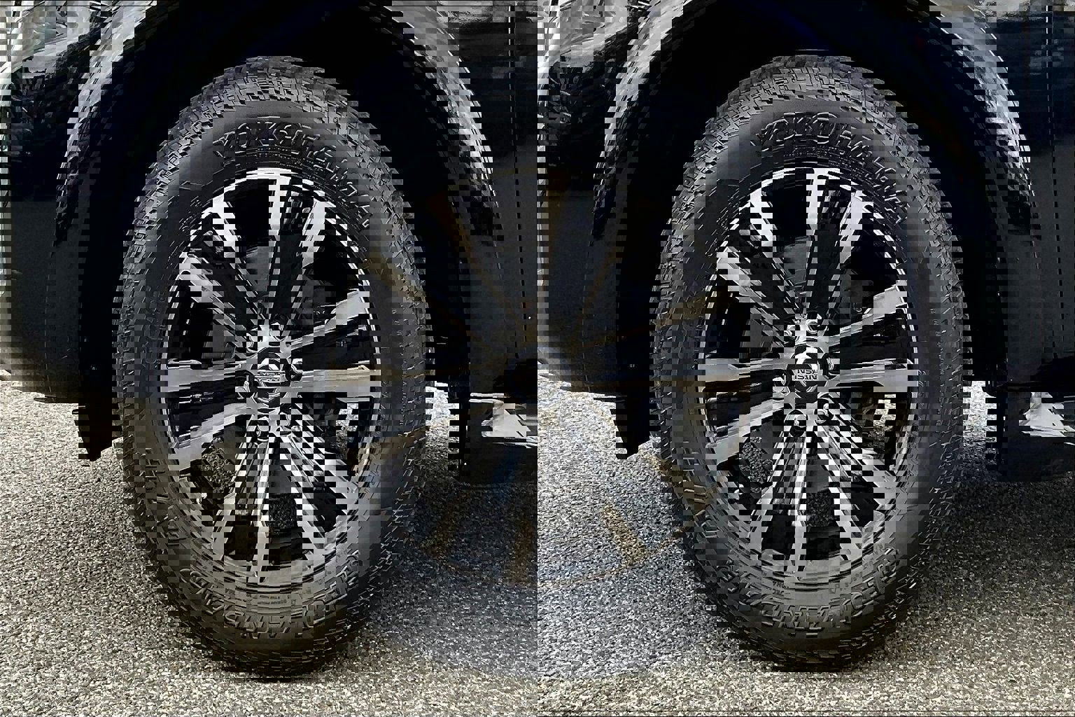 Used 2019 Nissan Armada Platinum image 8