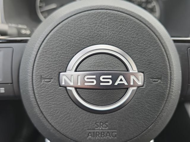 Used 2023 Nissan Rogue SV FWD image 5