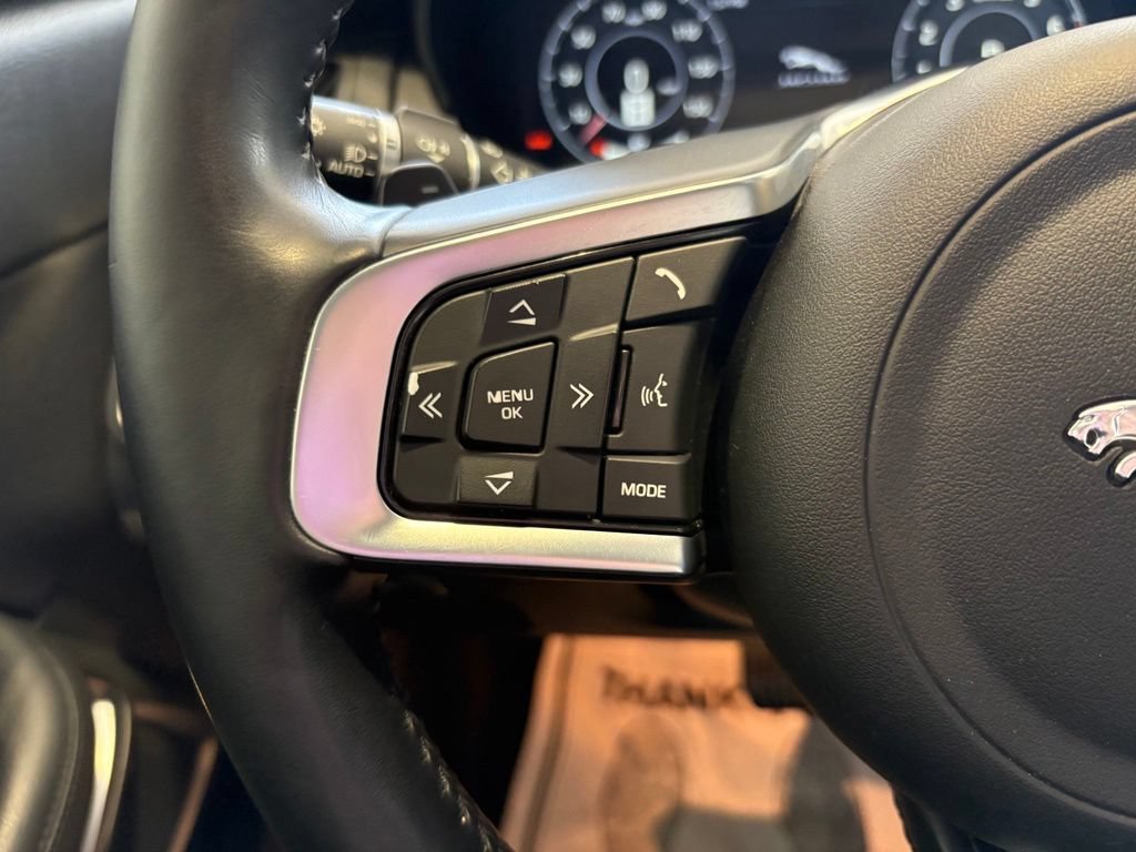 Used 2020 Jaguar E-PACE SE AWD/4WD image 26