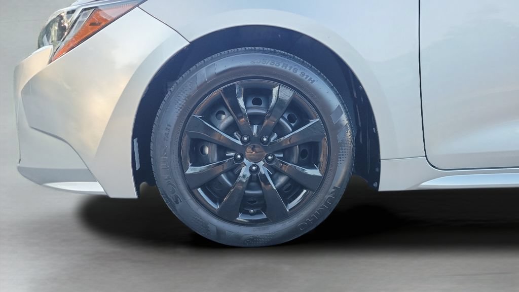 Used 2022 Toyota Corolla LE FWD image 26