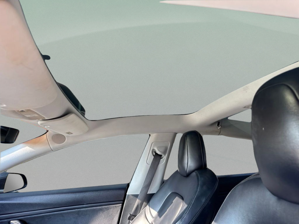 Used 2018 Tesla Model 3 Long Range RWD image 17