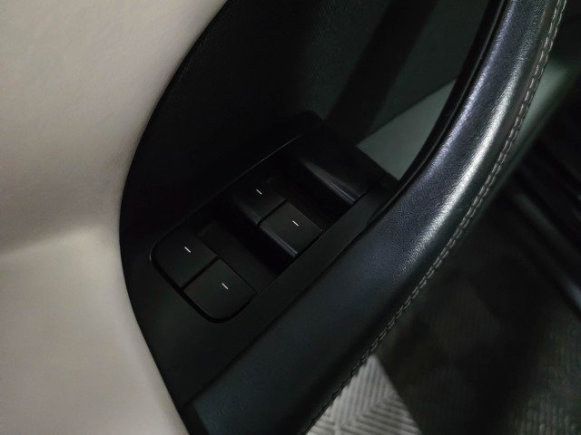 Used 2023 Tesla Model X Plaid image 33