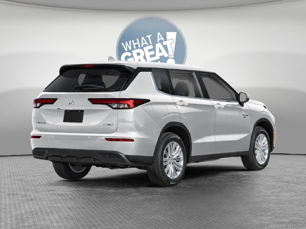 New 2026 Mitsubishi Outlander SE AWD/4WD image 2