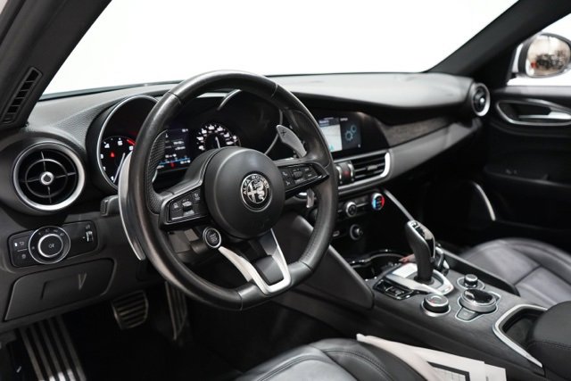 Used 2022 Alfa Romeo Giulia Sprint image 14