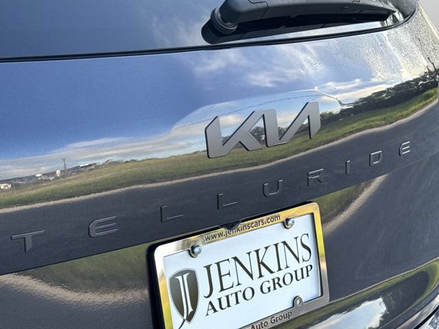 Used 2025 Kia Telluride SX X-Line AWD/4WD image 11