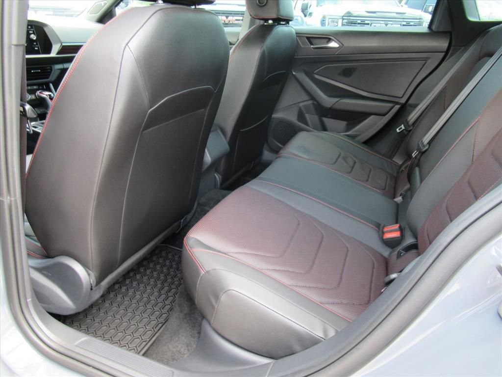 Used 2023 Volkswagen Jetta GLI Autobahn FWD image 32