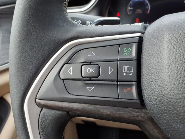 Certified 2023 Jeep Grand Cherokee Limited w/ Luxury Tech Group II image 21