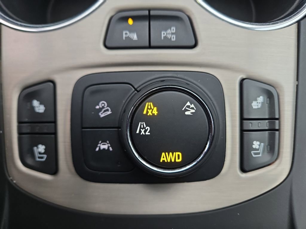 Used 2023 GMC Terrain Denali w/ Denali Premium Package image 25