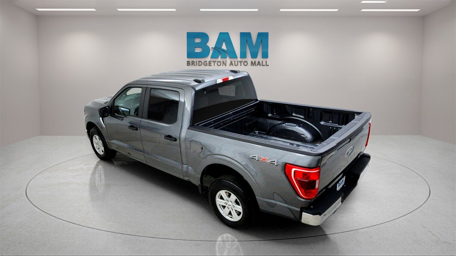 Used 2023 Ford F150 XLT image 28