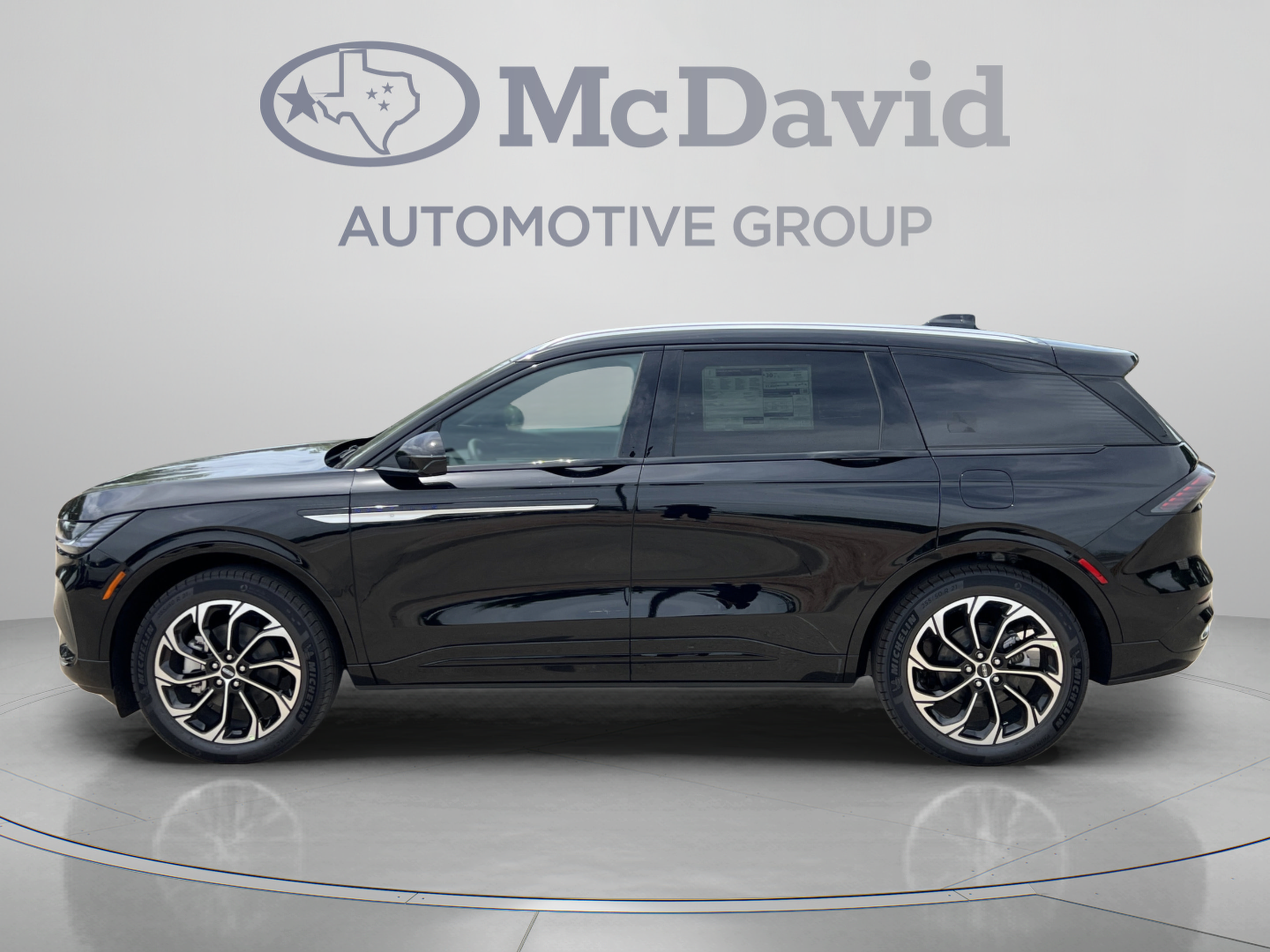 New 2026 Lincoln Nautilus Reserve AWD/4WD image 4