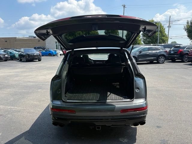 Used 2024 Audi SQ7 Prestige AWD/4WD image 6