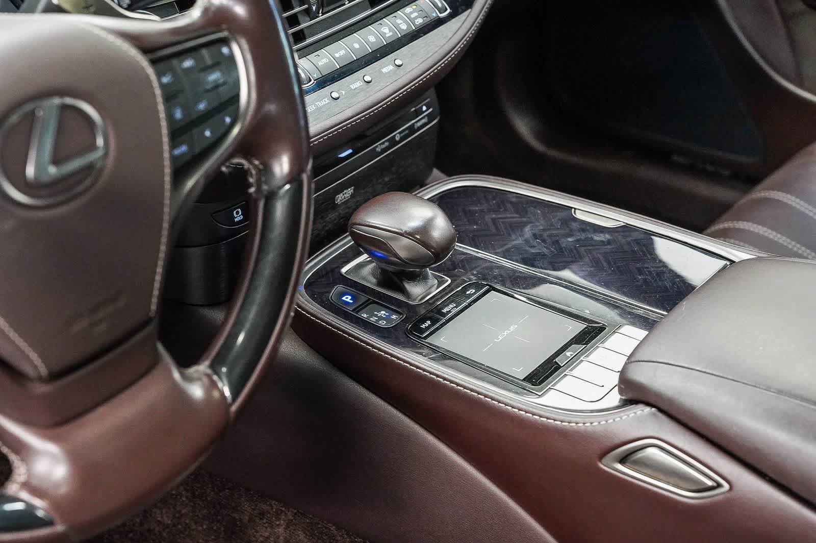 Used 2020 Lexus LS 500 w/ Interior Upgrade Package RWD image 24