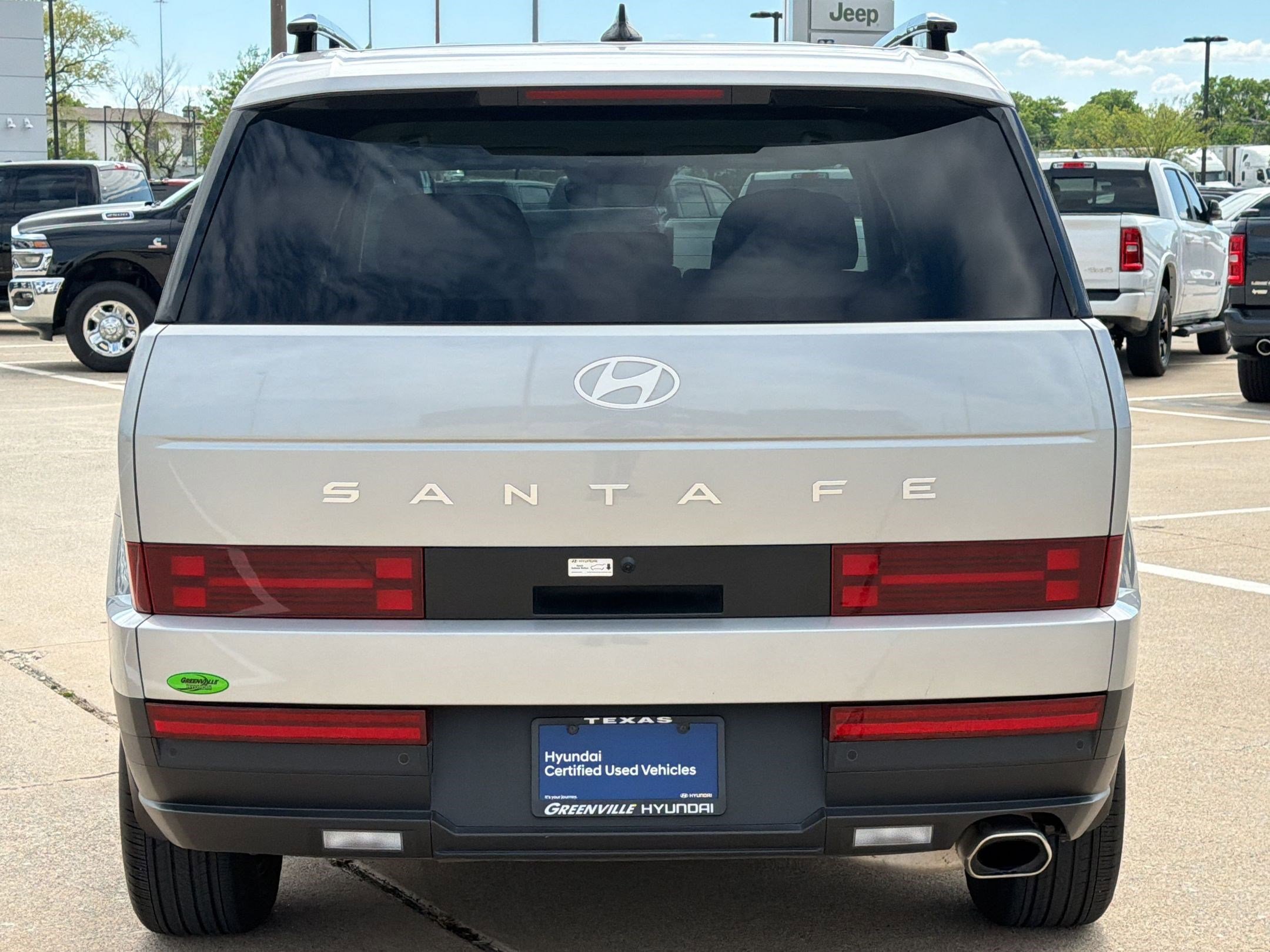 Certified 2025 Hyundai Santa Fe SEL image 10