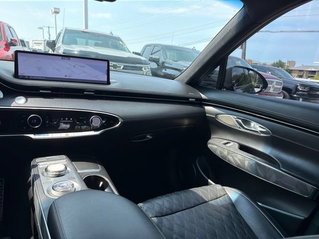 Used 2022 Genesis GV70 3.5T Sport w/ Sport Advanced Package AWD/4WD image 26
