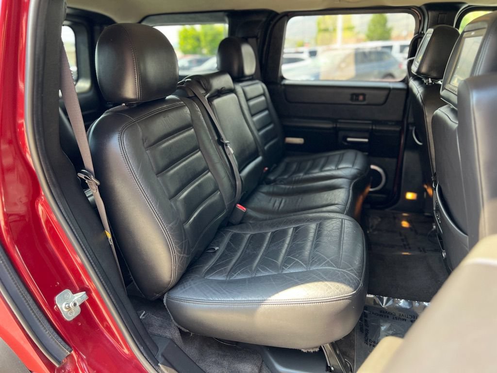 Used 2005 HUMMER H2 w/ Preferred Equipment Group AWD/4WD image 28