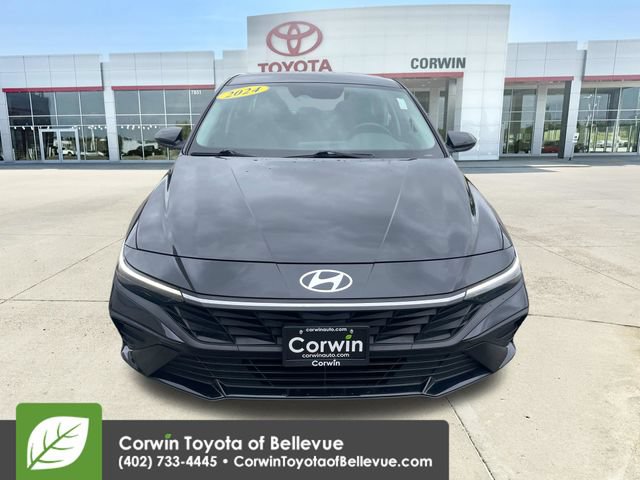Used 2024 Hyundai Elantra SEL FWD image 8