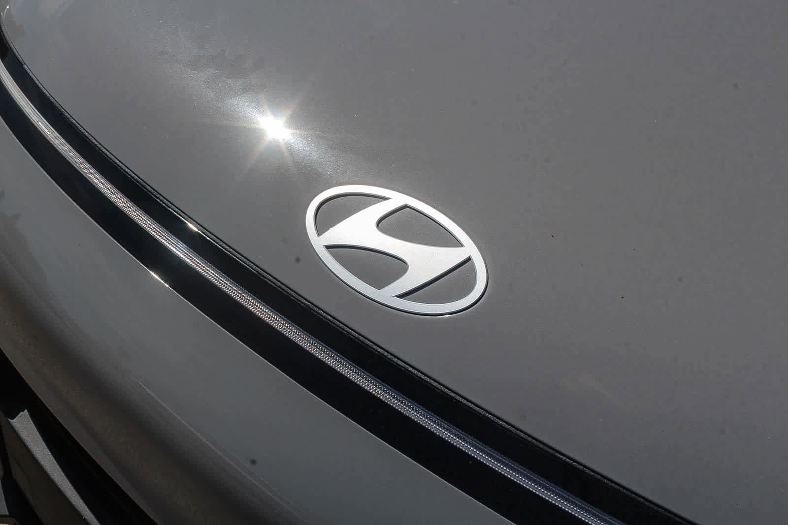 New 2026 Hyundai Kona SEL Sport FWD image 13