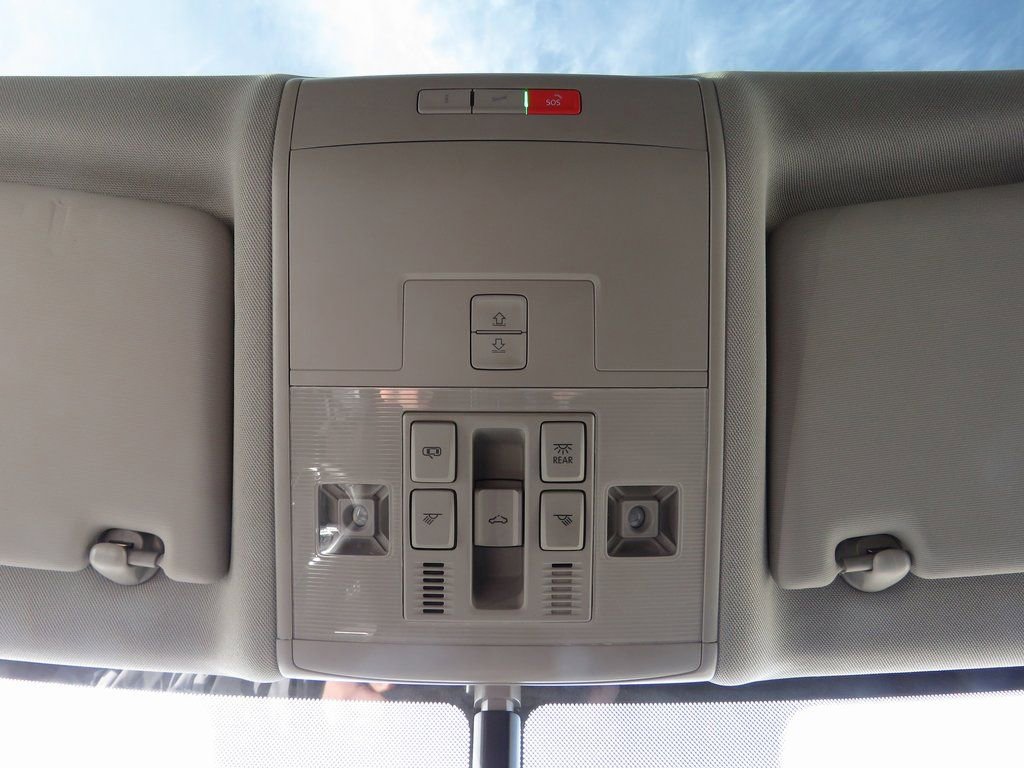 Used 2022 Volkswagen Atlas SE image 28