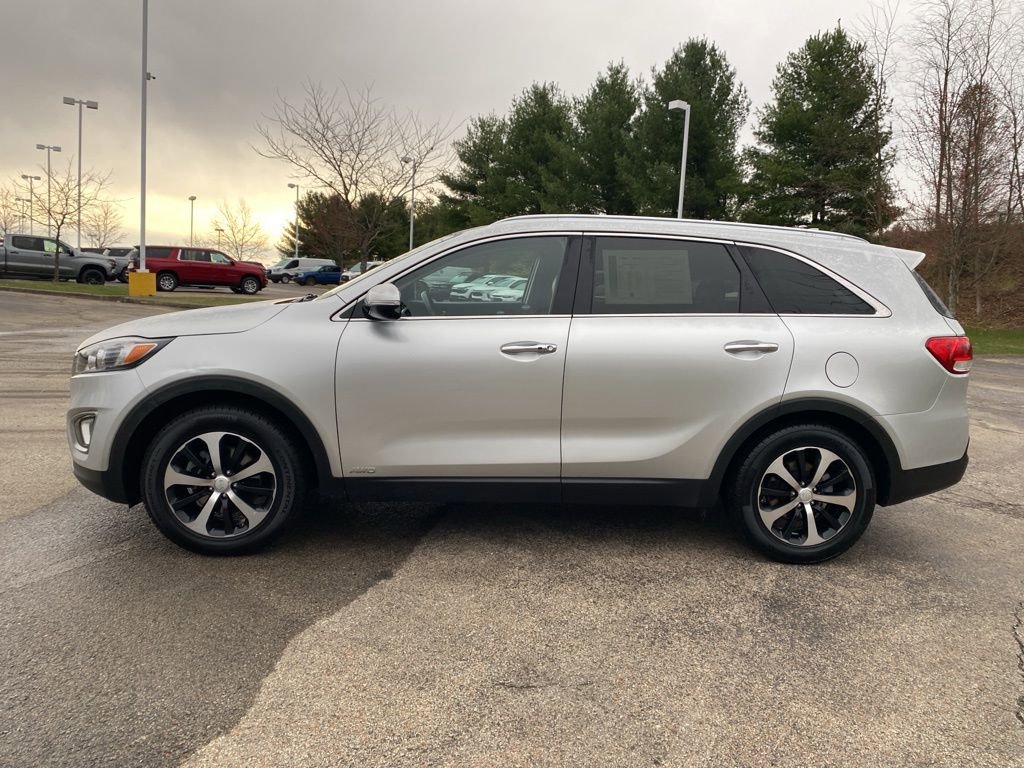 Certified 2018 Kia Sorento EX w/ EX Advanced Touring Package image 3