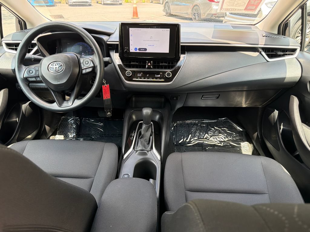 Used 2026 Toyota Corolla LE FWD image 13