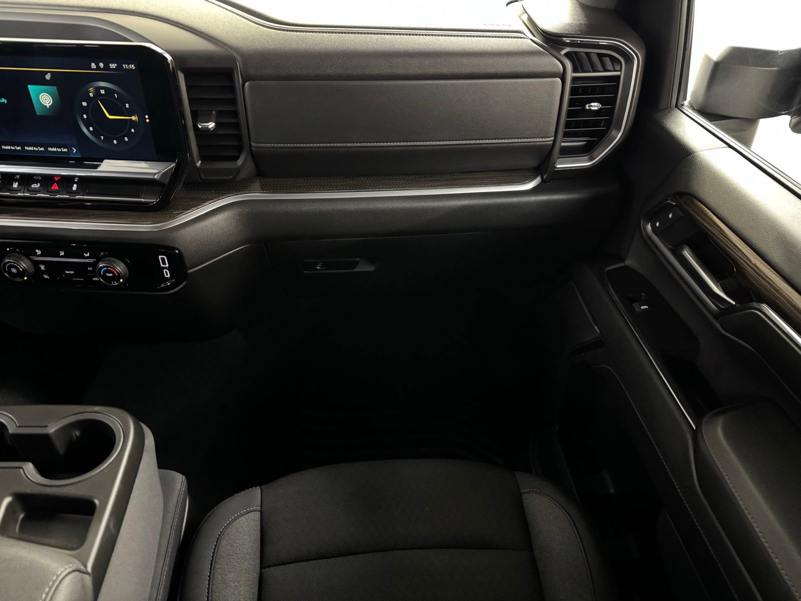 Used 2024 Chevrolet Silverado 3500 LT image 19