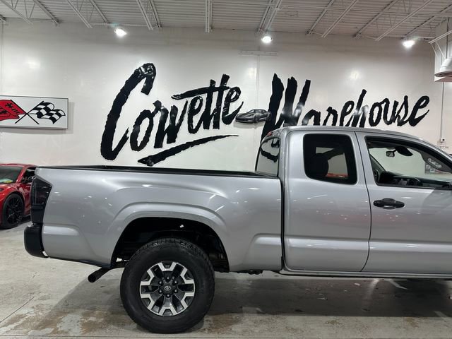 Used 2021 Toyota Tacoma SR AWD/4WD image 4