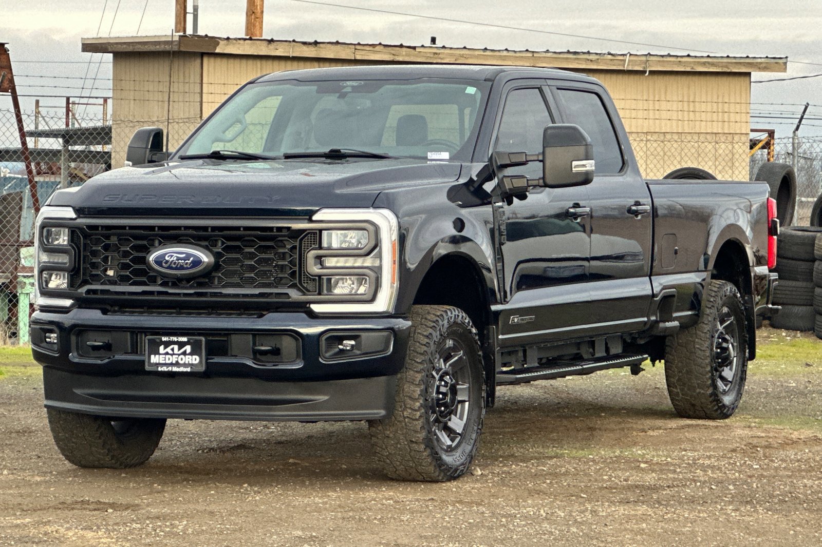 Used 2024 Ford F350 Lariat w/ Sport Appearance Package image 9