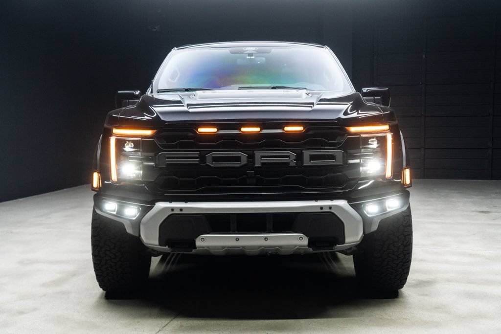 Used 2025 Ford F150 Raptor AWD/4WD image 3