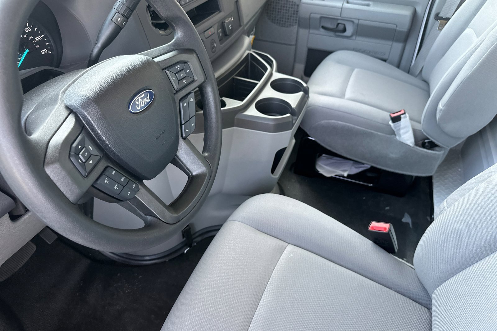 New 2025 Ford E-350 and Econoline 350 Super Duty w/ Power Equipment Group image 10