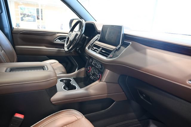 Used 2021 Chevrolet Tahoe High Country w/ Premium Package AWD/4WD image 15