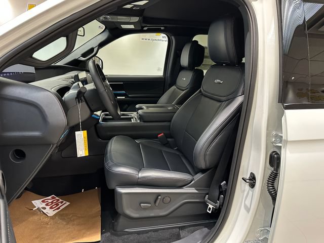 New 2027 Ford Expedition Platinum w/ Stealth Performance Package AWD/4WD image 8