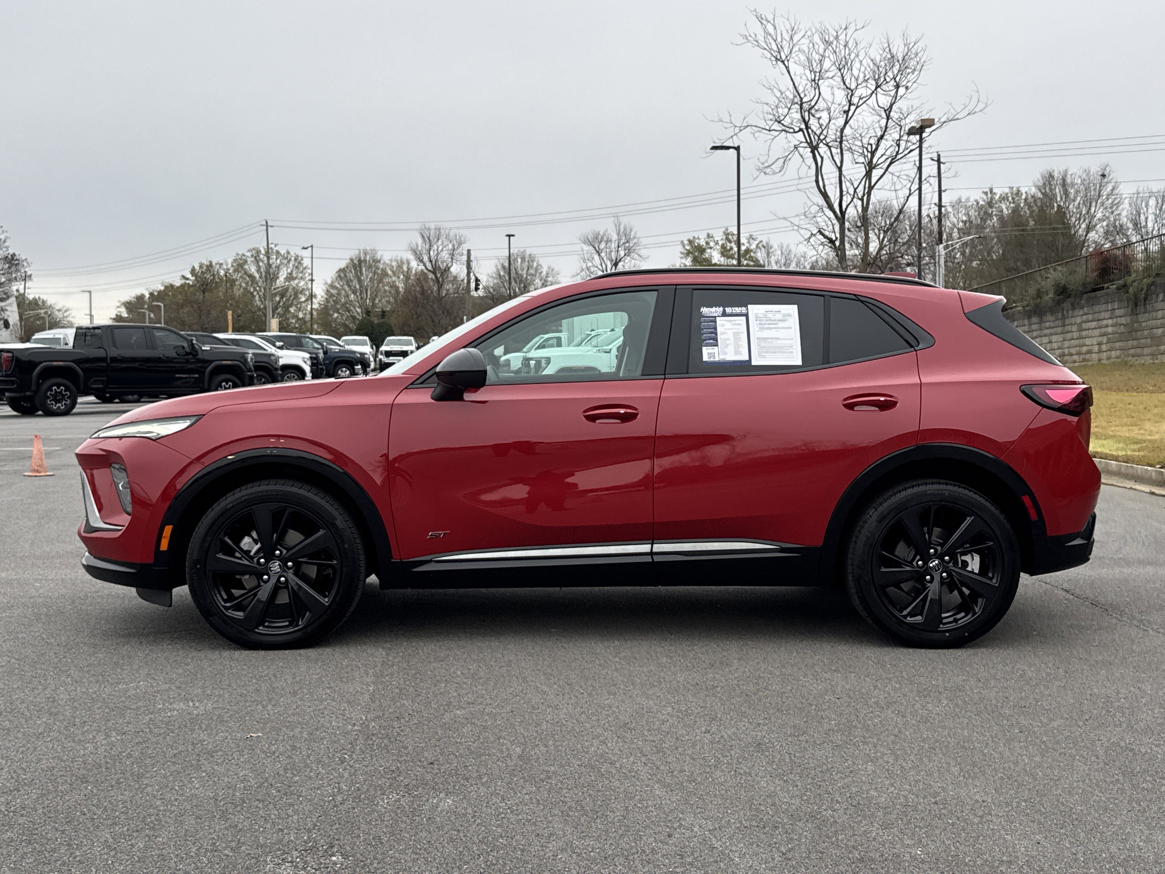 Used 2025 Buick Envision Sport Touring image 7