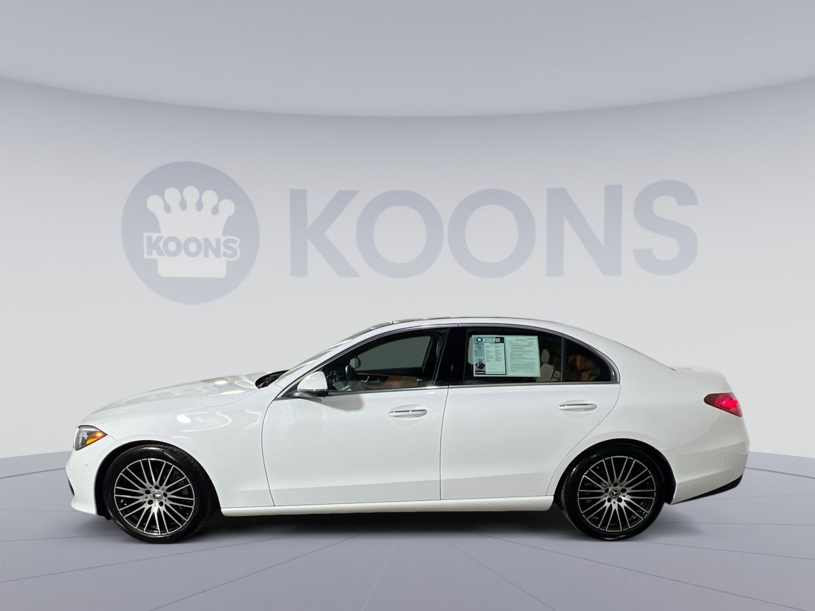 Used 2023 Mercedes-Benz C 300 4MATIC Sedan image 2
