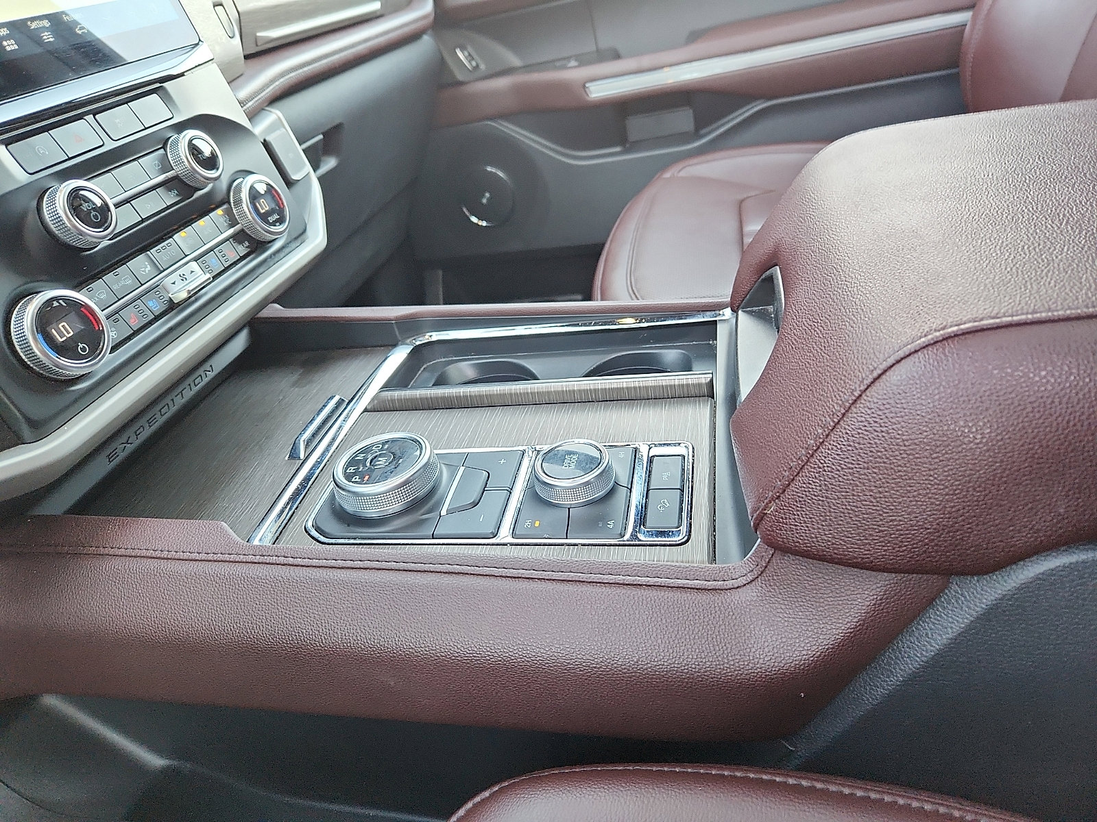 Used 2024 Ford Expedition Max Limited image 20