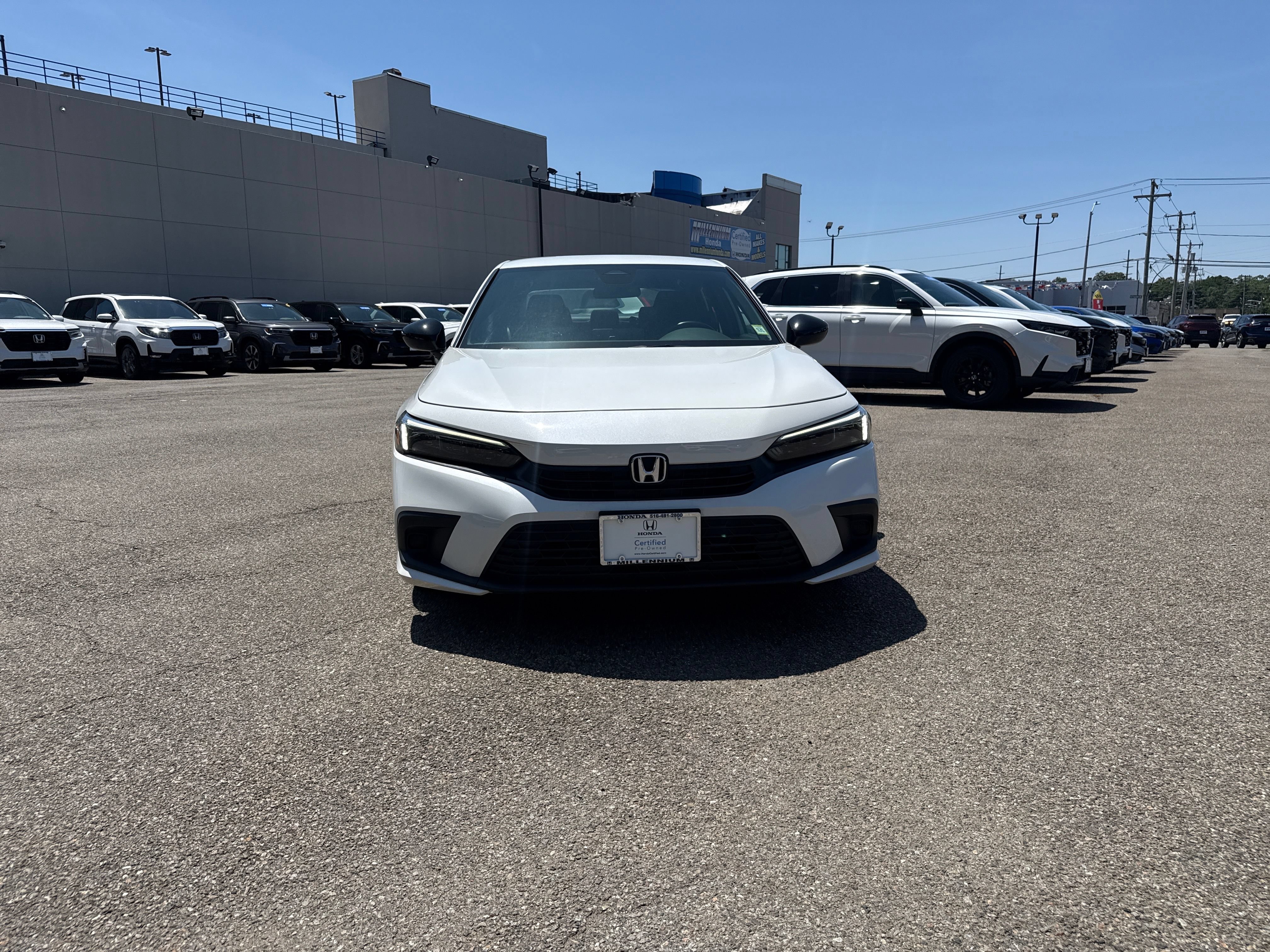 Used 2023 Honda Civic Sport image 8