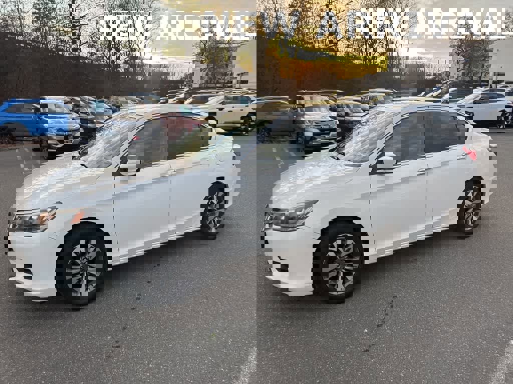 Used 2013 Honda Accord LX image 3