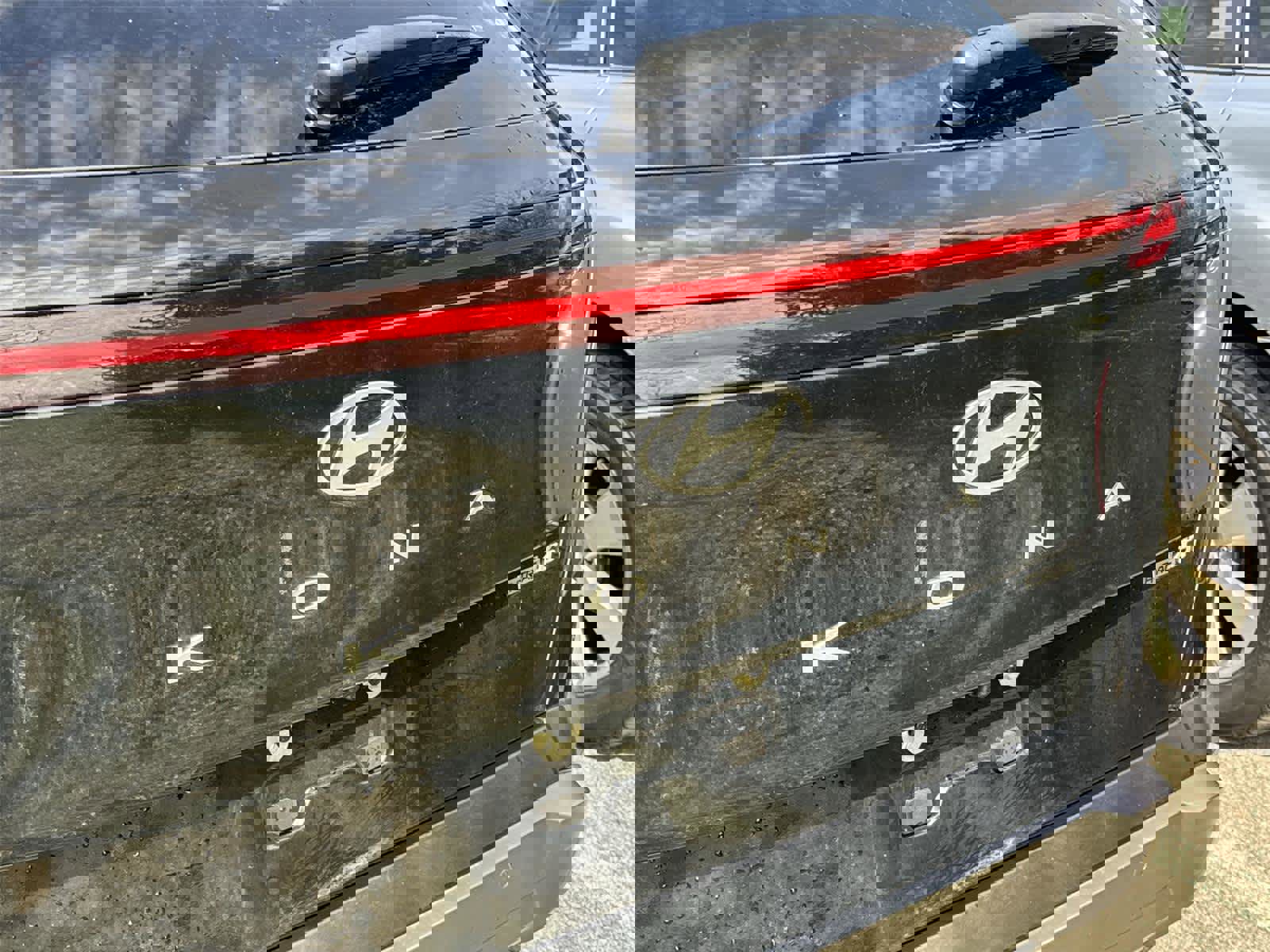 Used 2024 Hyundai Kona Limited AWD/4WD image 10