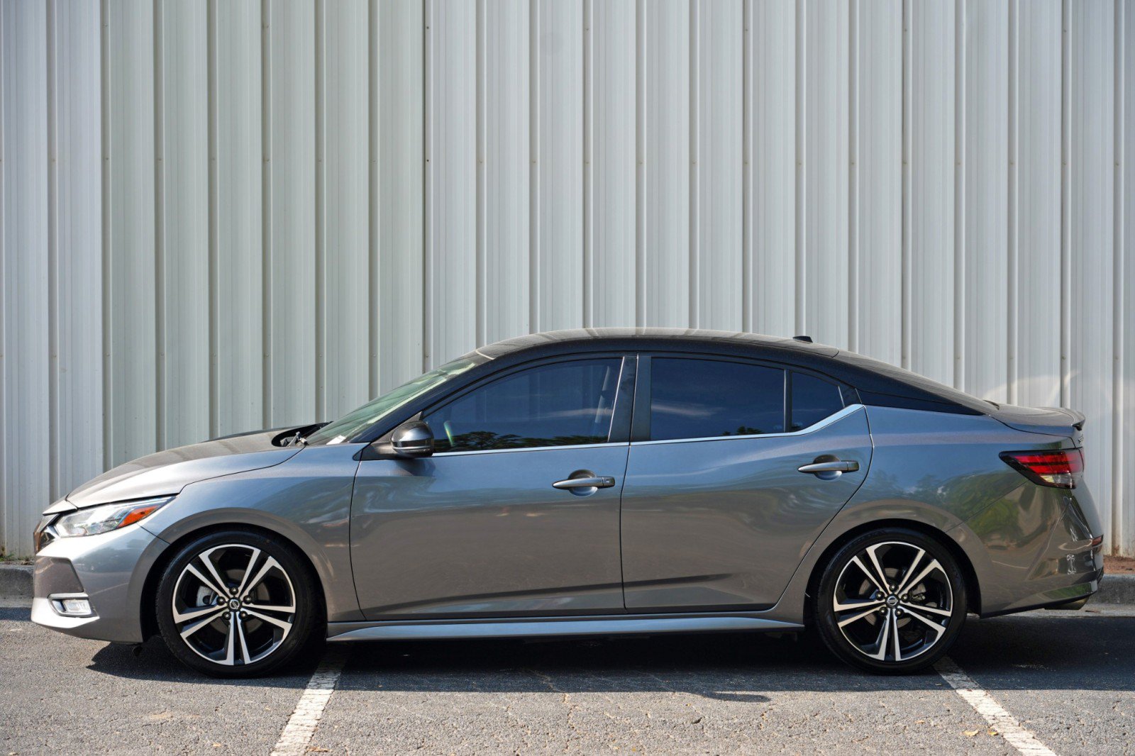 Used 2020 Nissan Sentra SR FWD image 41