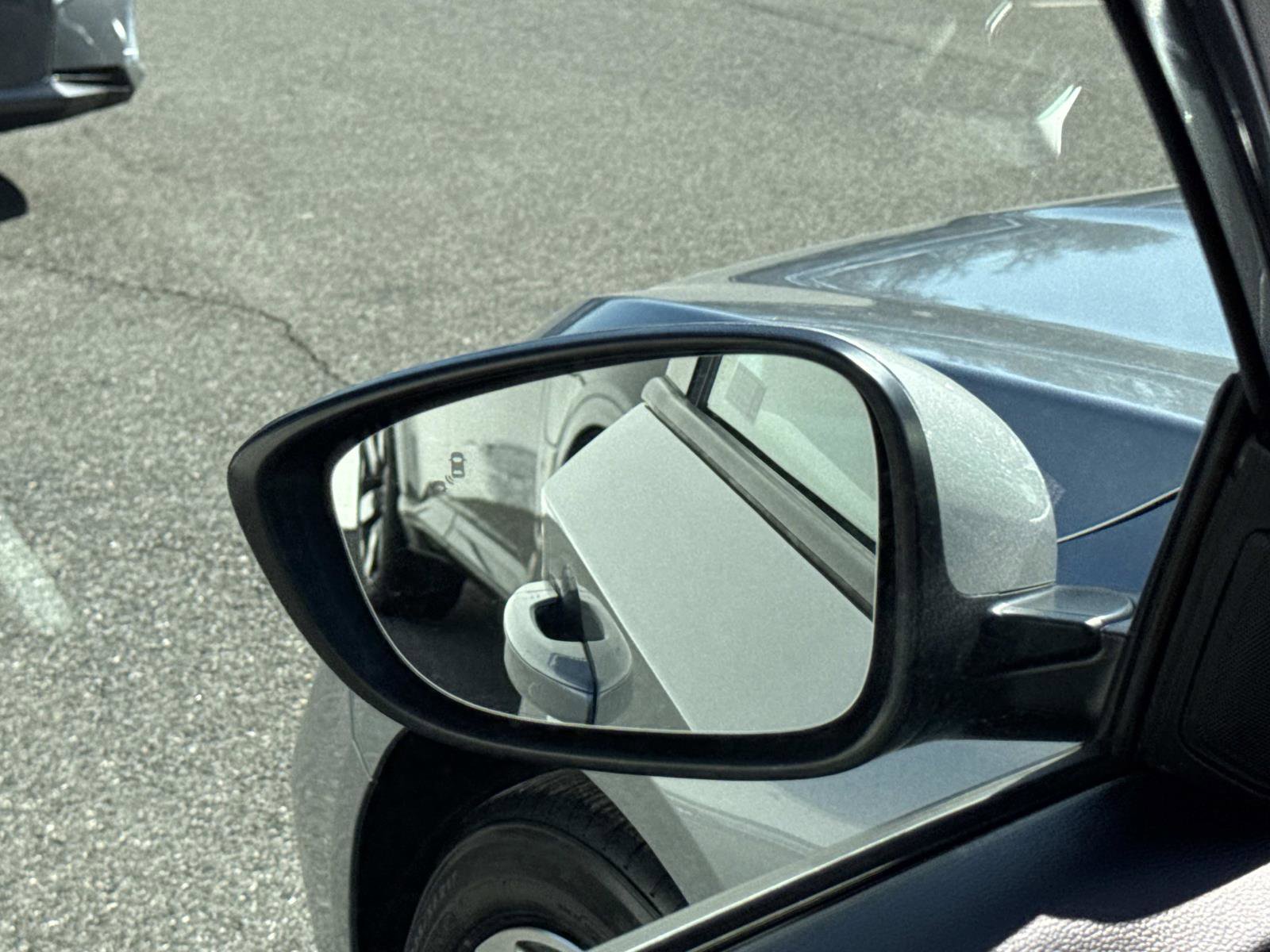 Used 2019 Honda Accord EX image 19