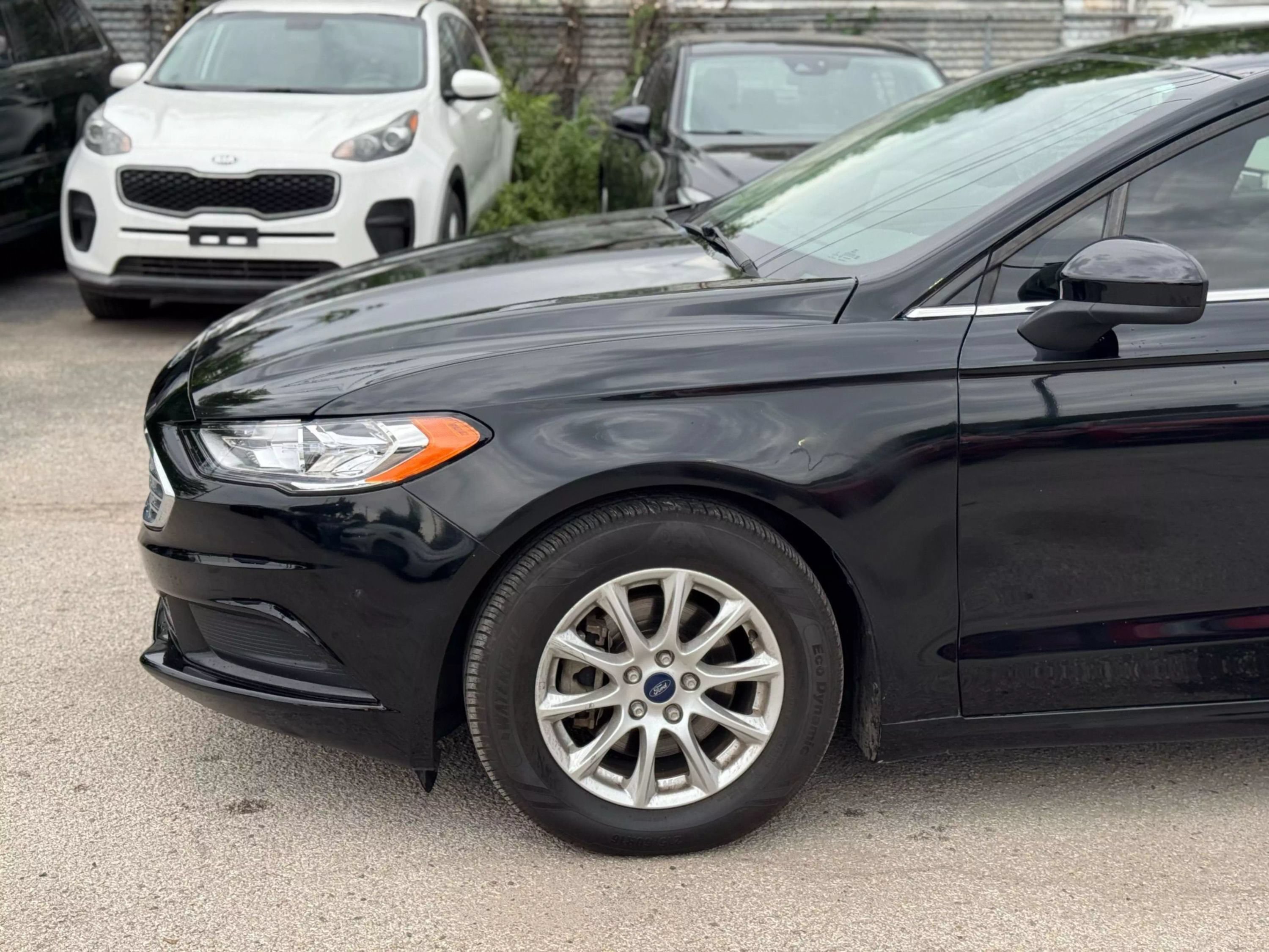 Used 2017 Ford Fusion S FWD image 5