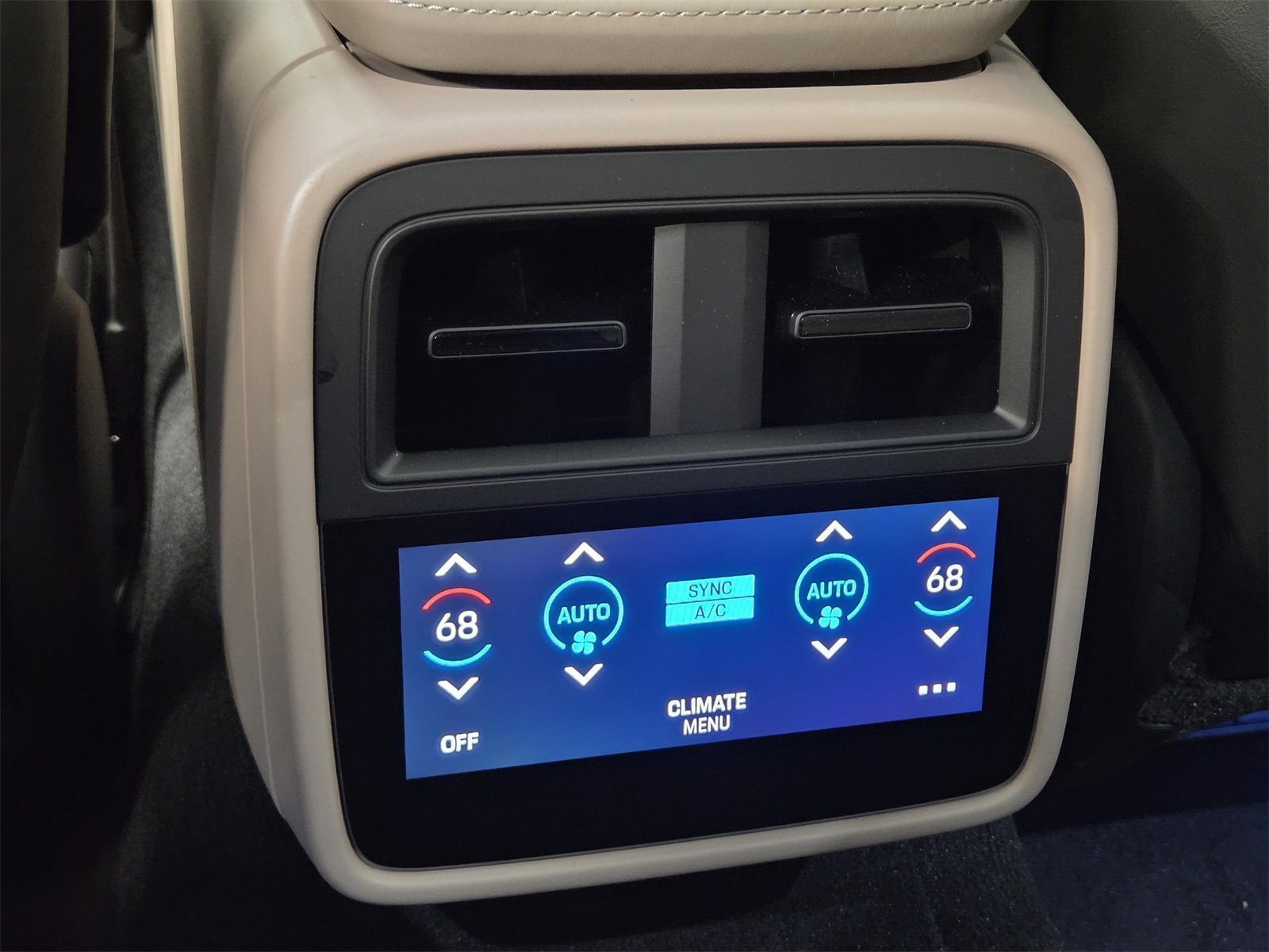 New 2026 Porsche Taycan 4S image 12