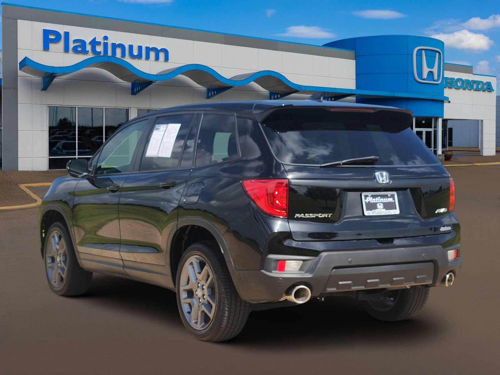 Used 2023 Honda Passport EX-L image 5