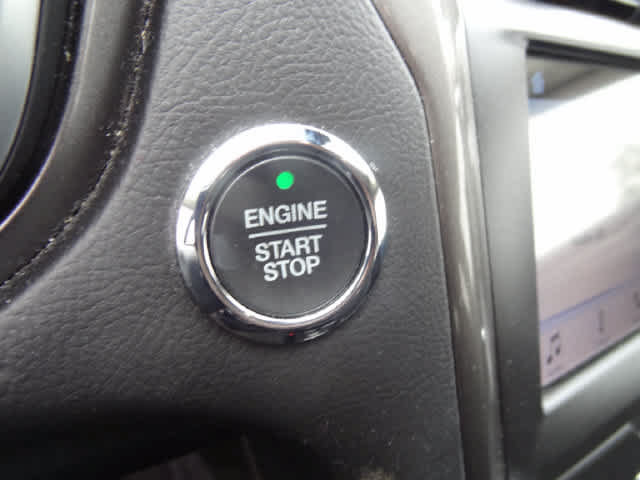 Used 2019 Ford Fusion SE FWD image 17